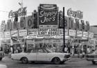 In 1954, Mammy’s Kitchen off 10th Avenue North and Kings Highway still survives in a remodeled form. Sloppy Joe’s featured all manner of quick food and stood where Ripley’s Believe It or Not is now located.